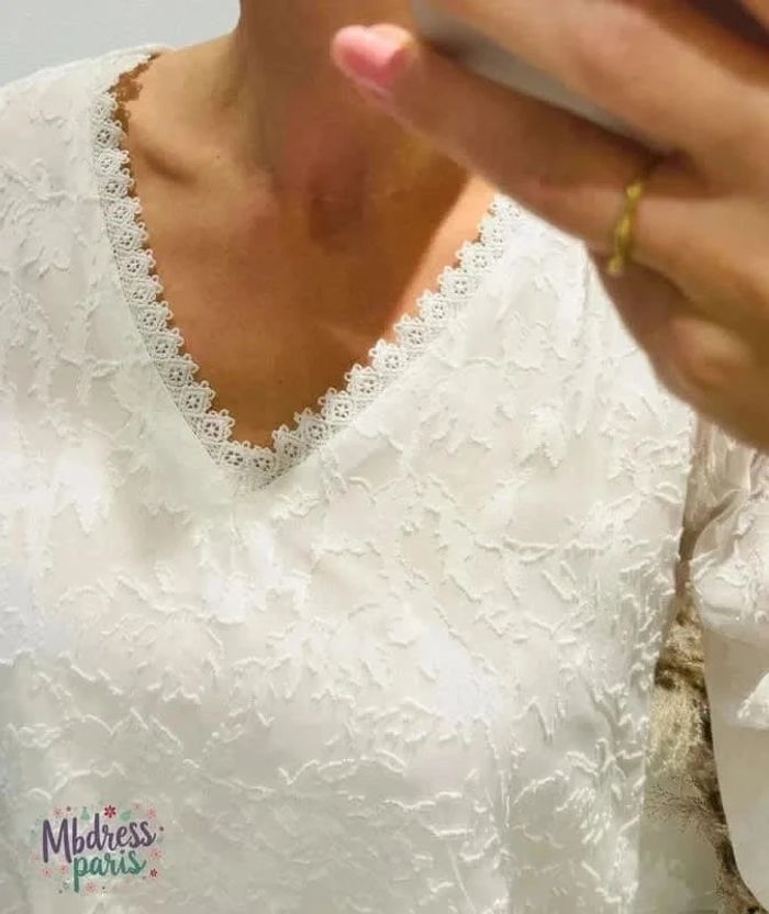 Belle blouse femme manches longues dentelle blanche T40/L - photo numéro 4