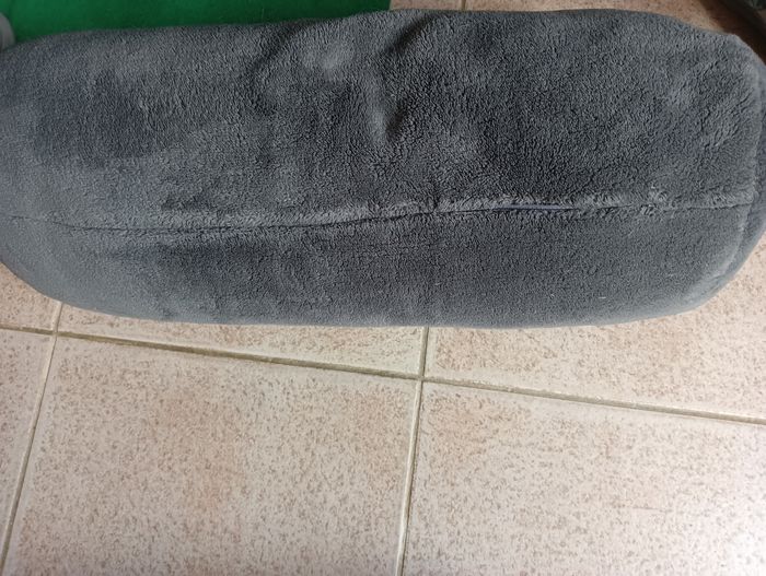 2  coussins - photo numéro 2
