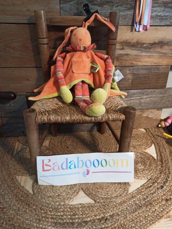 Doudou lapin orange la tribu des nomades tbe