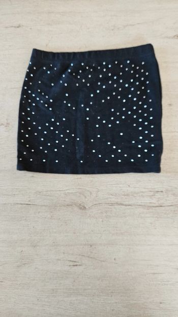 Jupe courte moulante, noire avec sequins, Pimkie, taille M