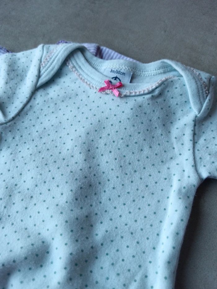 Lot bodies petit bateau 3 mois fille violet rose - photo numéro 4