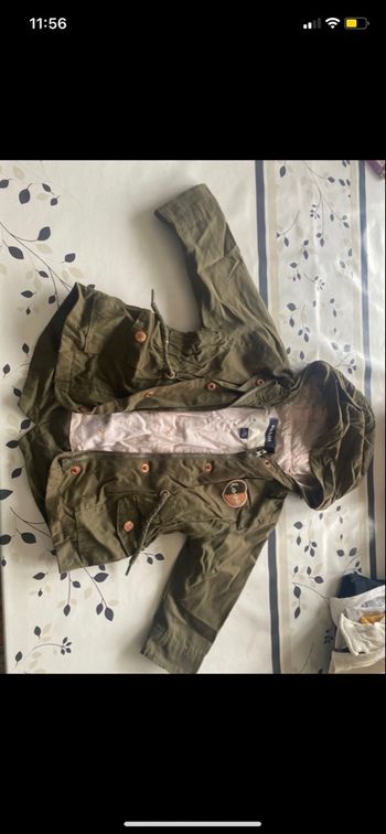 Manteau léger filmé 9 mois