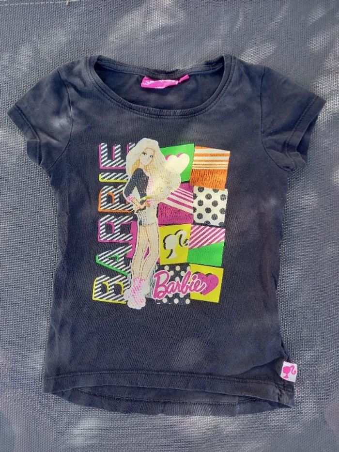 Tee-shirt fille manches courtes 6 ans Barbie