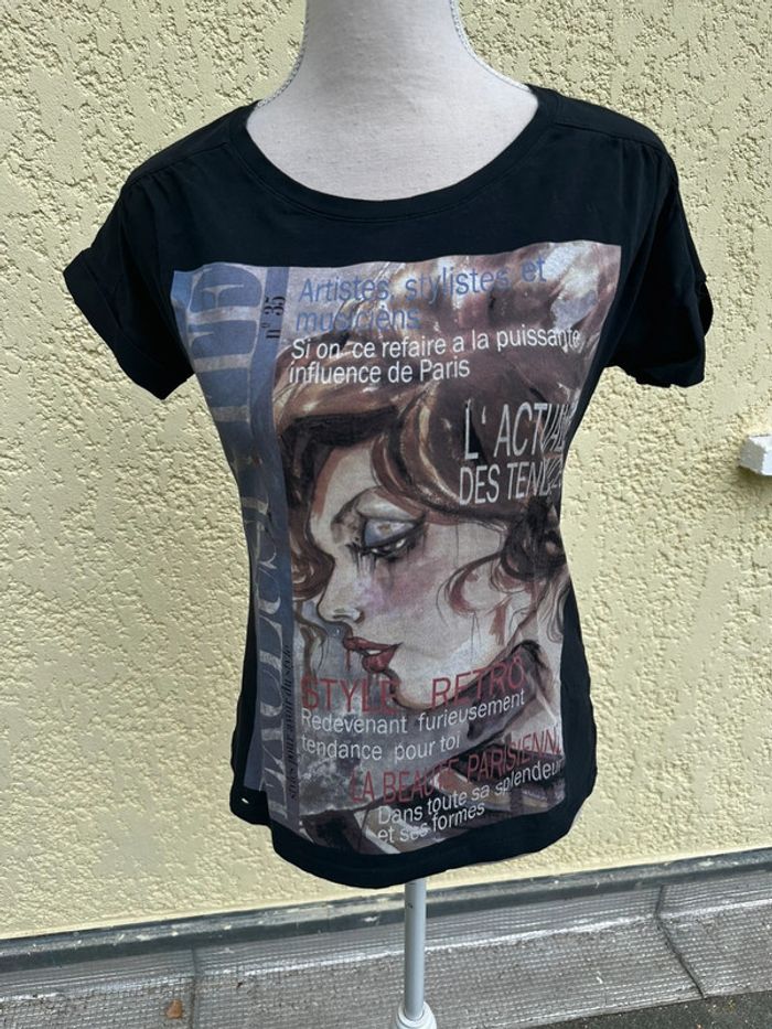 🎨 T-shirt Zara – Taille M – Motif magazine & peinture