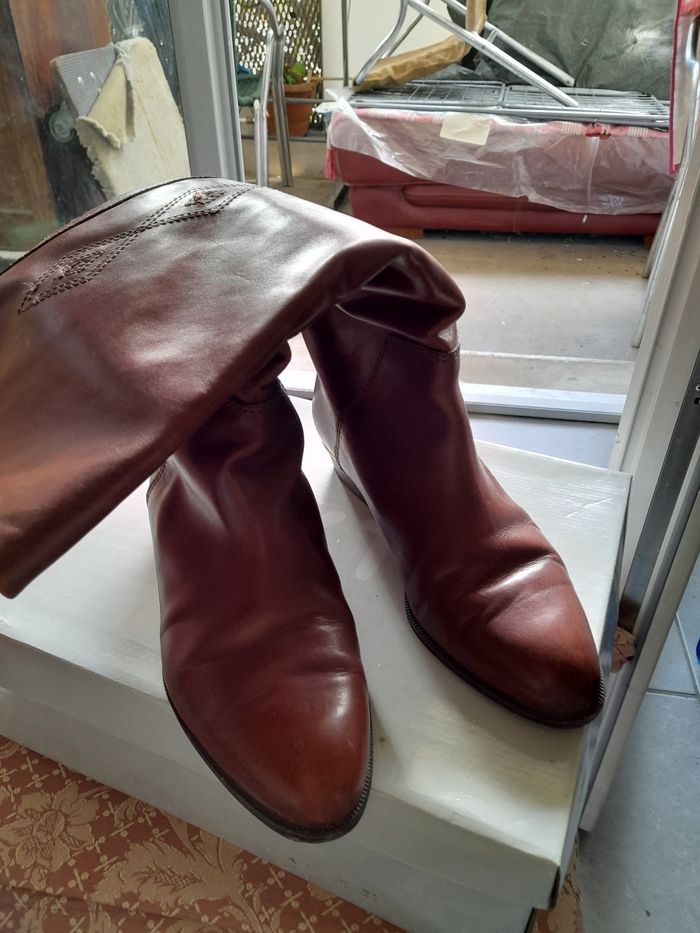 BOTTES " BRUNELLA" MADE IN ITALY TAILLE  39 - photo numéro 5