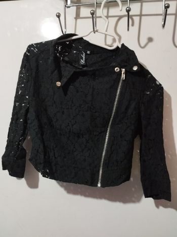 Petite veste dentelle