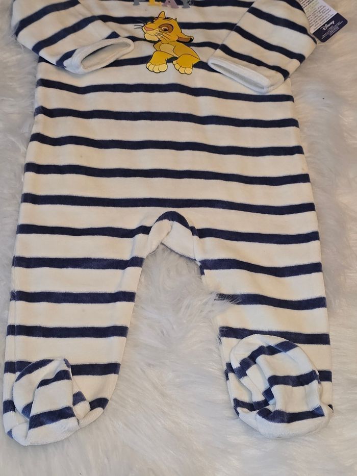NEUF (non porté)🏷 🤩😍💙 superbe pyjama 12 mois roi lion  mixte 💙😍🤩 - photo numéro 3