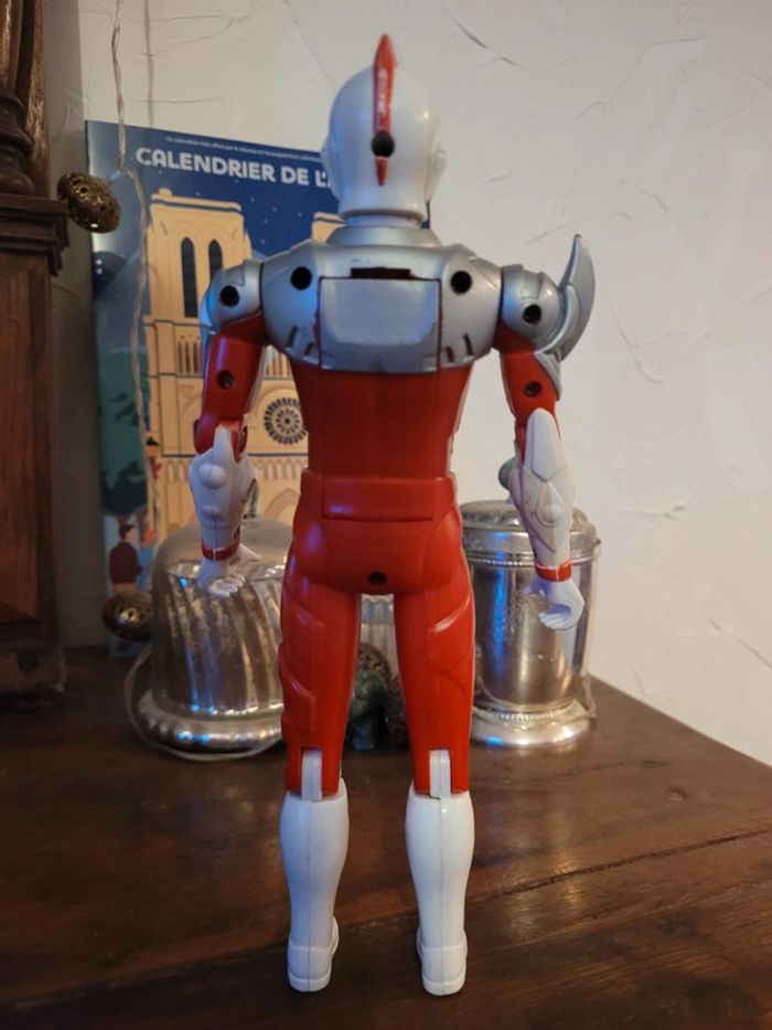 Vends figurine ultraman vintage de 1995 21 cm - photo numéro 3