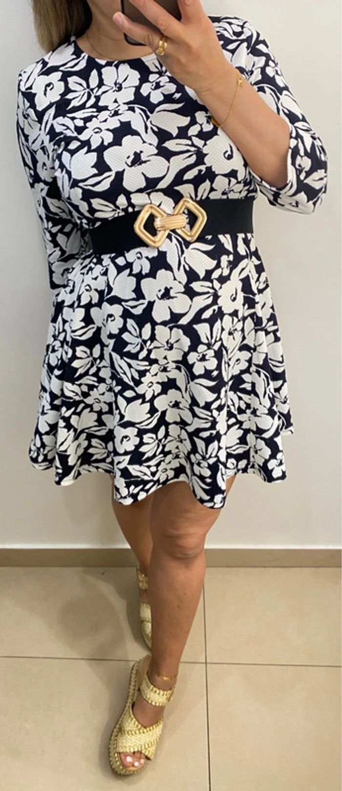 Petite Robe Imprimée Fleurs Taille M - photo numéro 5