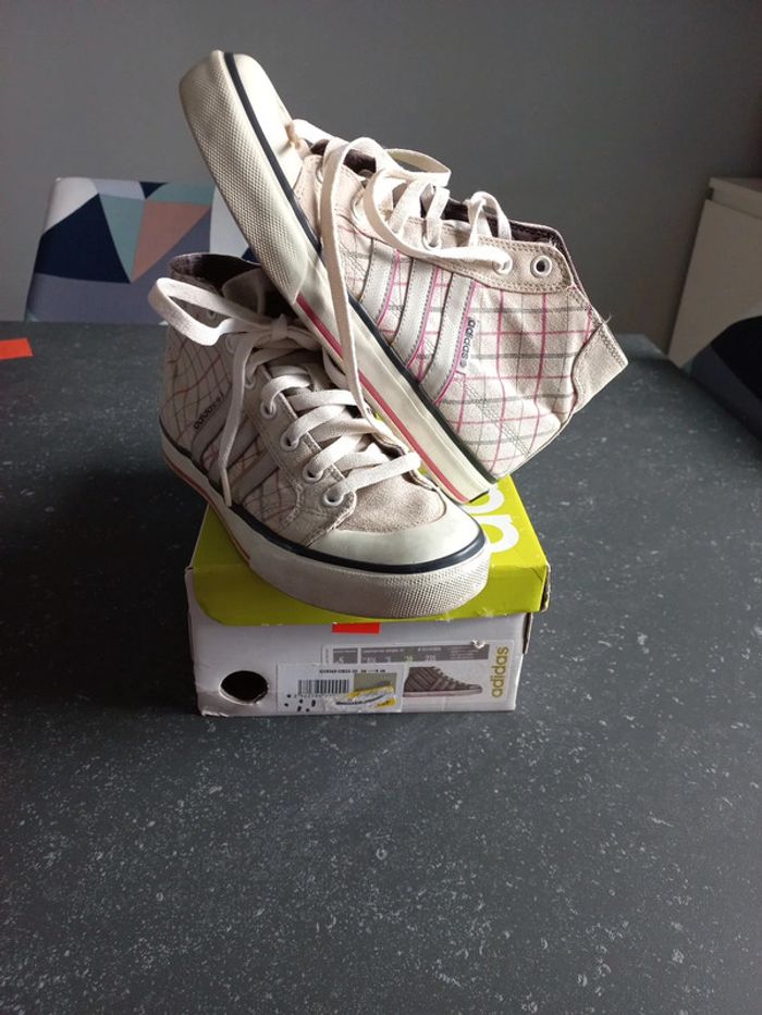 Baskets Adidas p38 clémente stripe hi