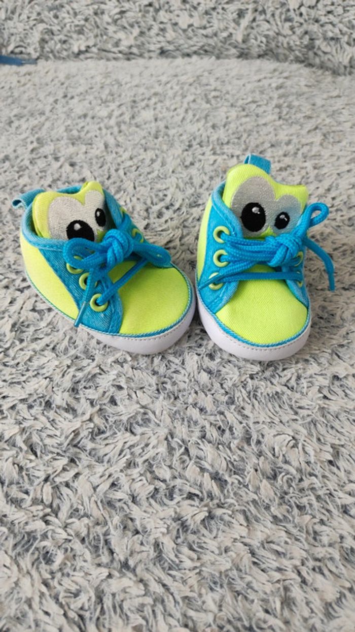 Lot Chaussures 0/3 mois - photo numéro 6