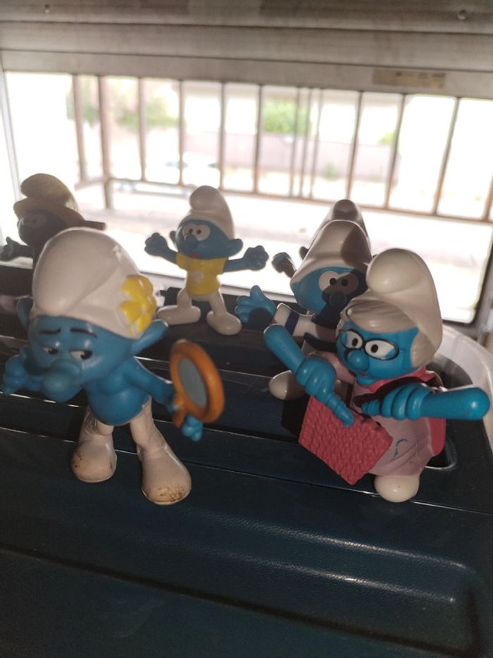 Lot de 10 petites figurines de schtroumpfs - photo numéro 4