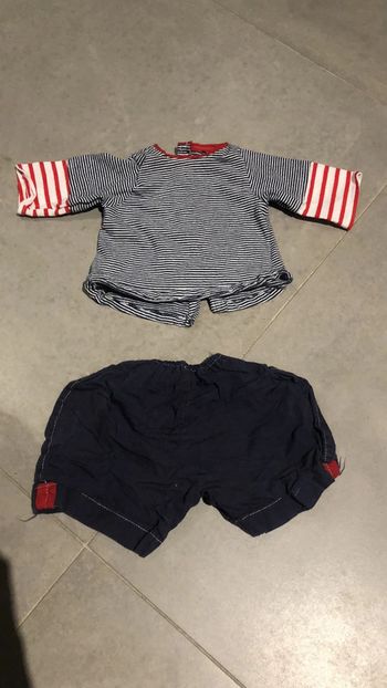 Tenue poupee