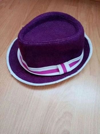 Chapeau violet