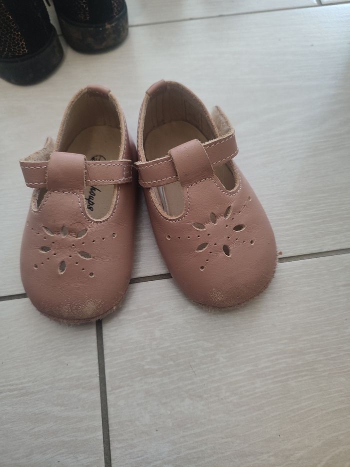 Paire chaussure - photo numéro 2
