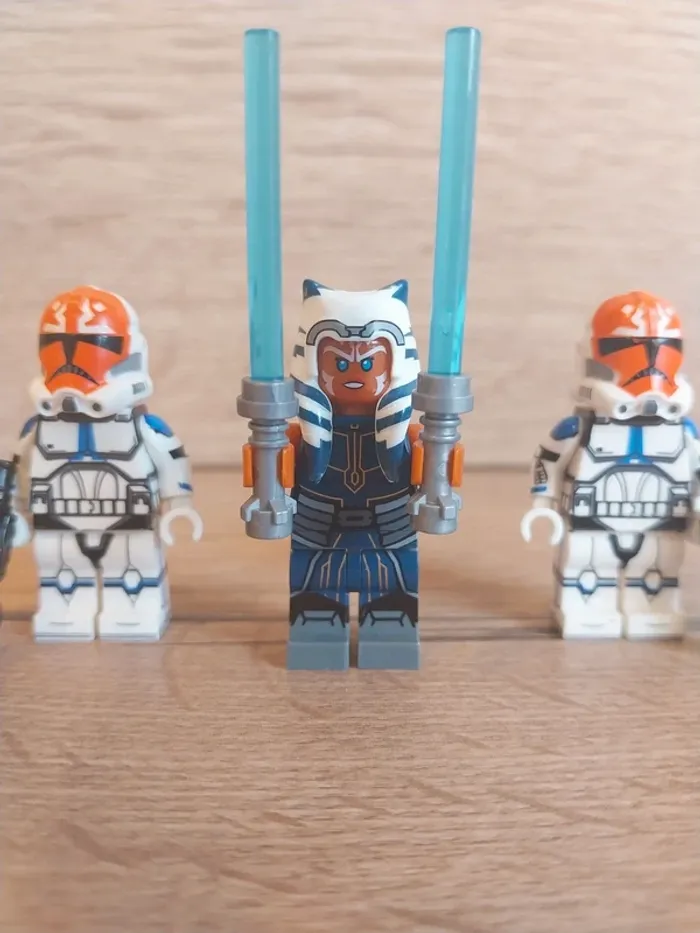 Figurines type lego Jedi Ashoka + 2 clones de la légion d'Ashoka star wars - photo numéro 2