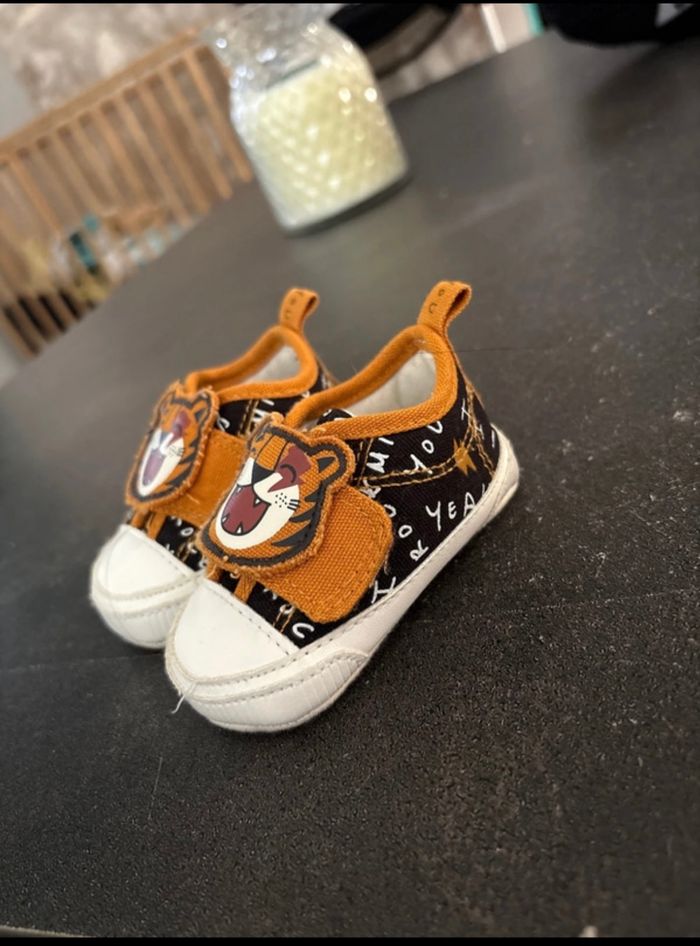 Chaussure bébé - photo numéro 3
