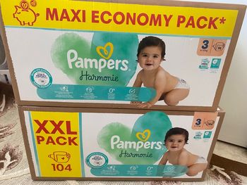 Couches Pampers taille 3 deux cartons 40€