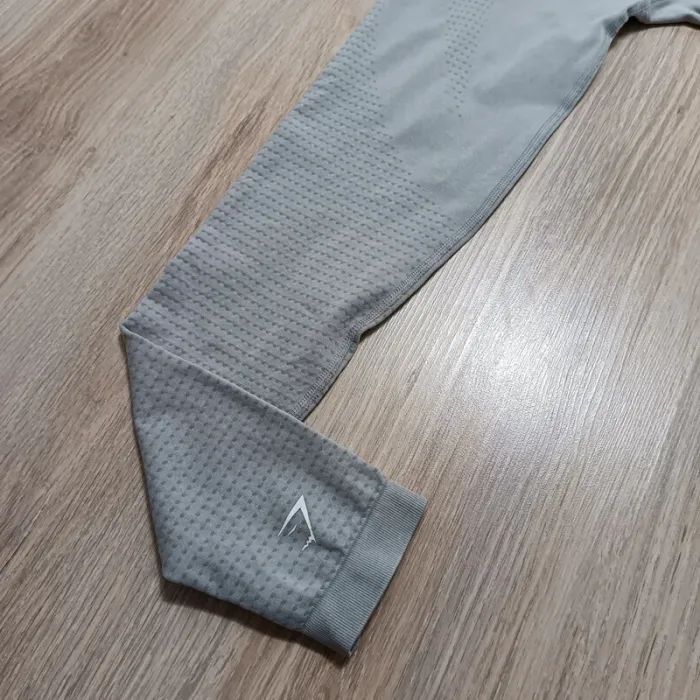 Legging gymshark femme S gris clair - photo numéro 2