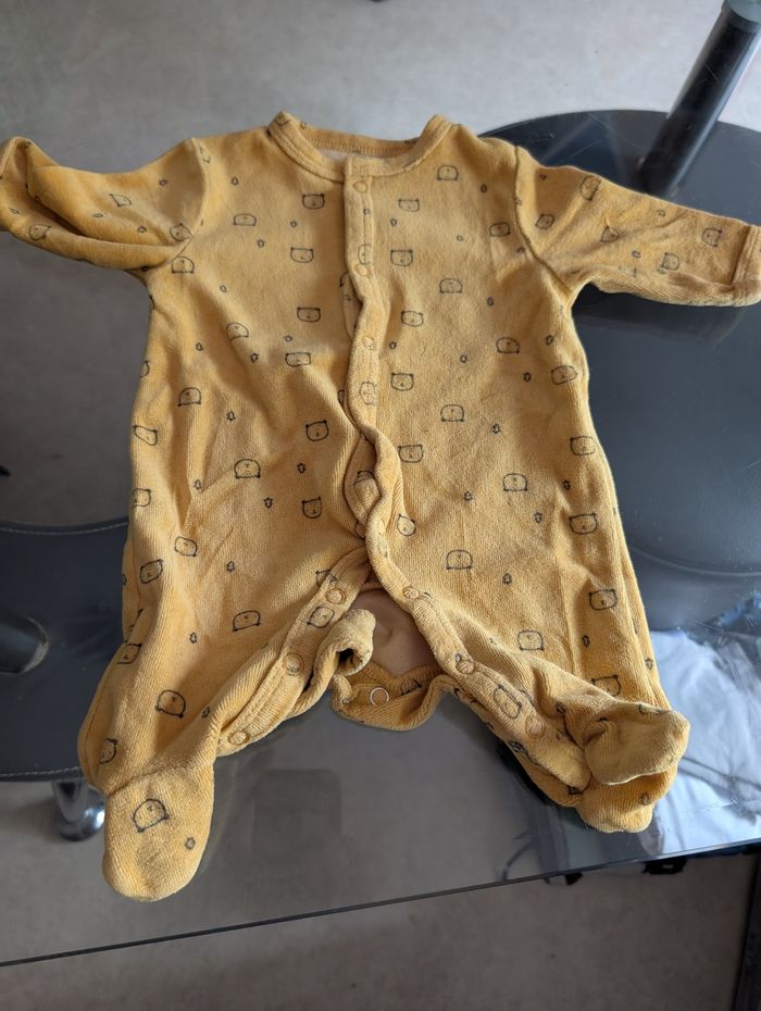 Lot de pyjamas  1 mois - photo numéro 5