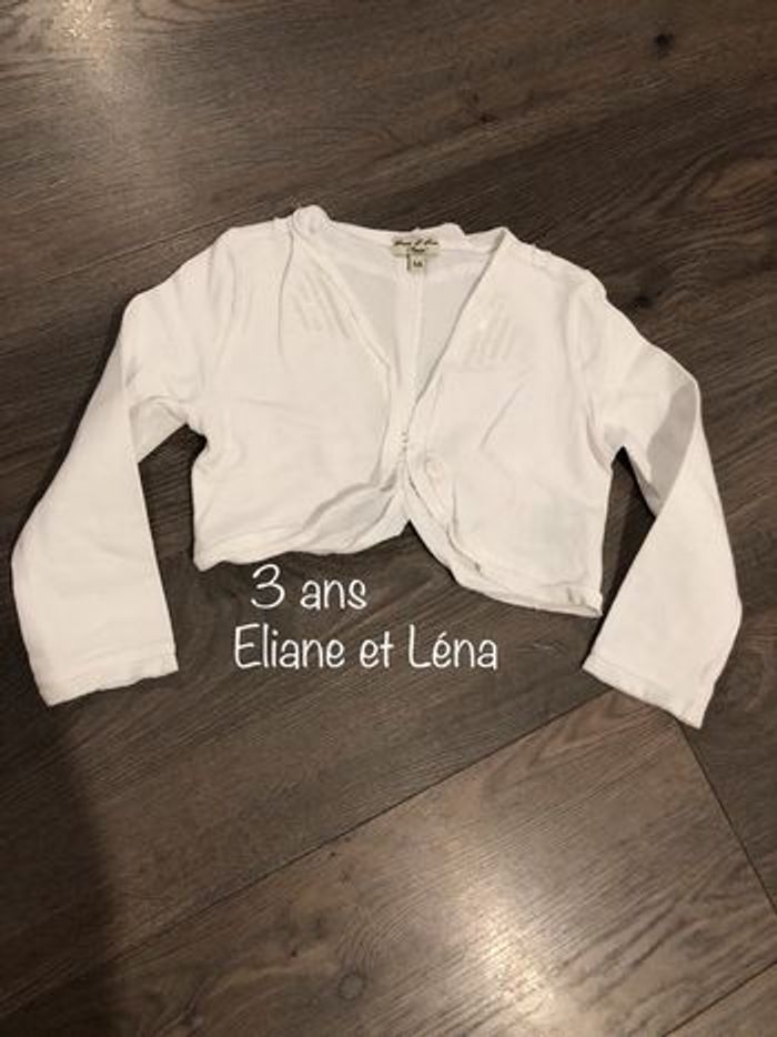 Gilet, boléro blanc Eliane et Léna