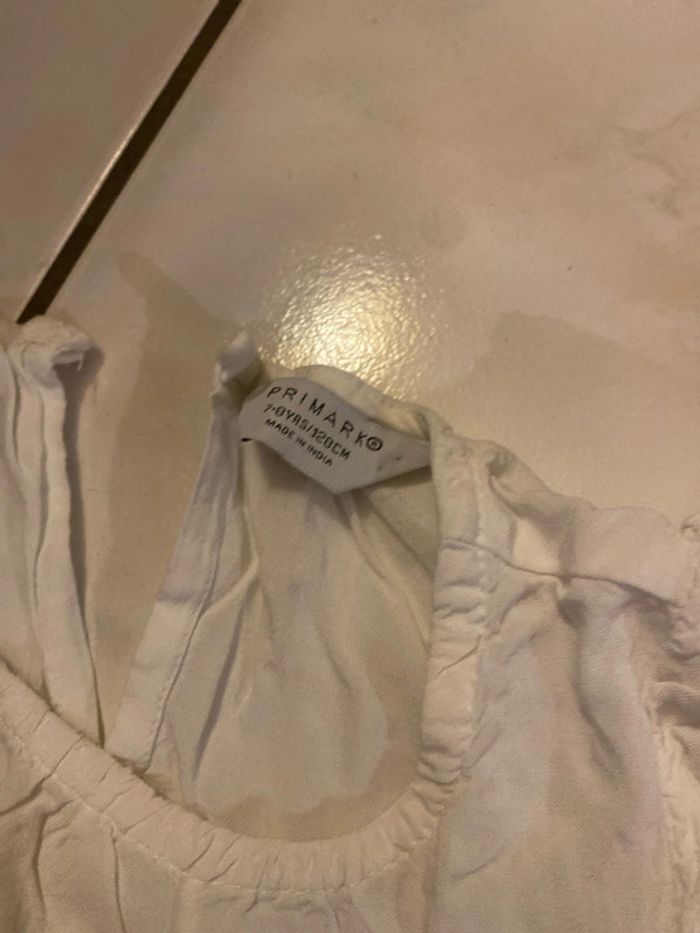 Lot de deux. T-shirts, taille huit. - photo numéro 5