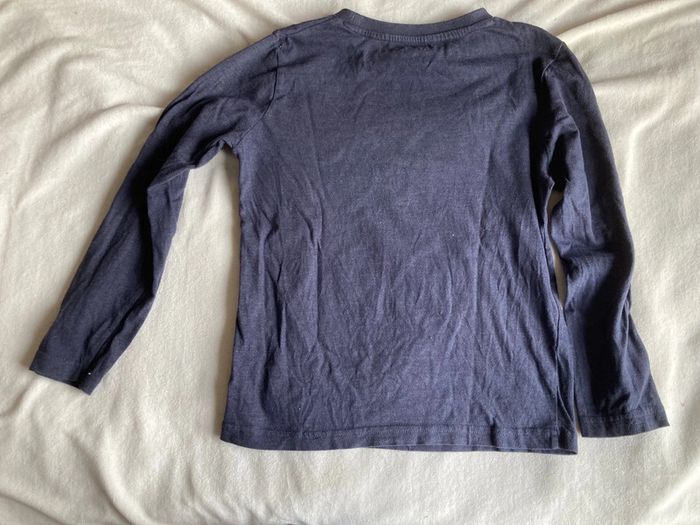 Tee-shirt manches longues kiabi 8 ans chien - photo numéro 4