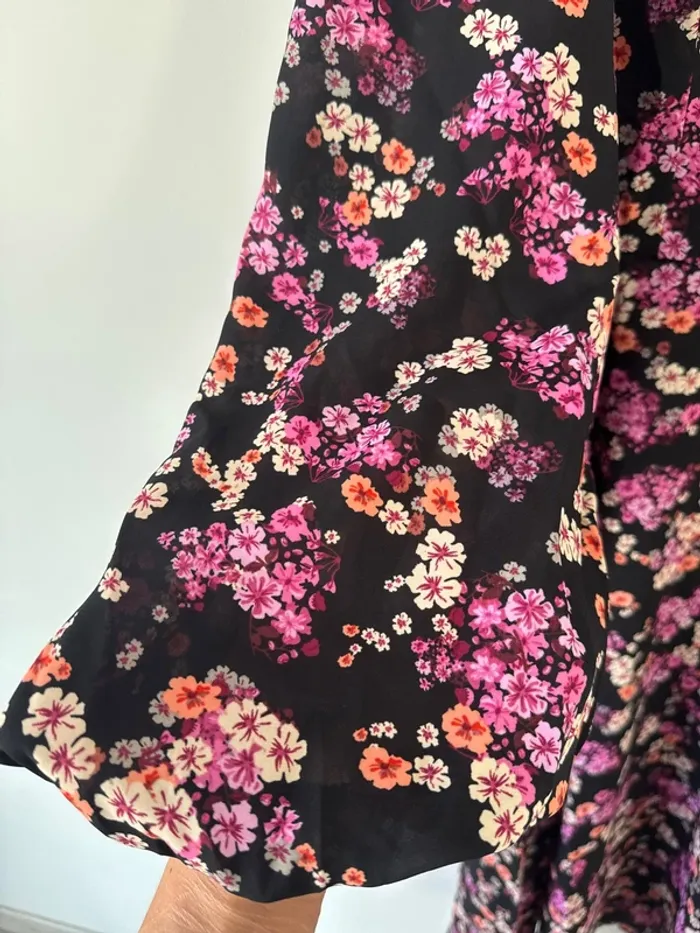 👗Asos- vero moda Robe mi-longue à fleurs- neuf sans étiquette- taille L🌻 - photo numéro 2