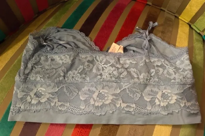 Victoria ´s secret  brassière bleu en dentelle  taille M - photo numéro 5