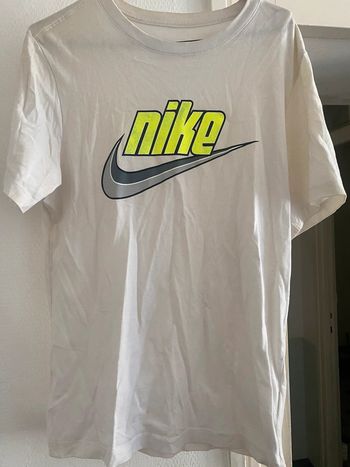 T-shirt Nike logo jaune fluo