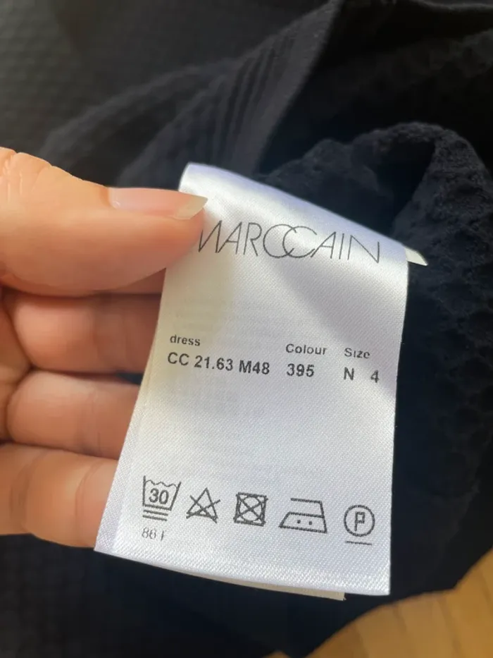 Robe noire texturée Marc Cain - photo numéro 7