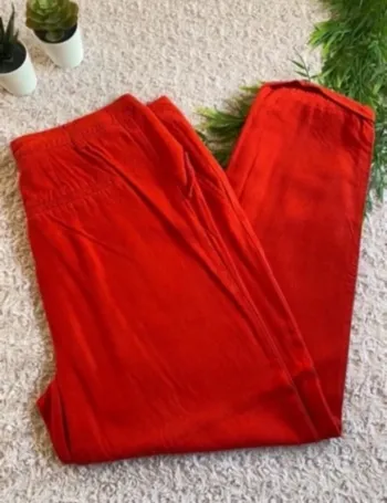 Pantalon chino rouge