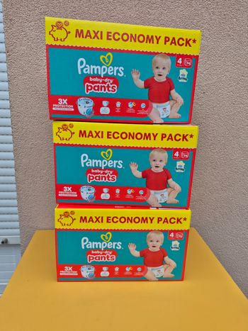 21.60€ le carton 3 maxi pack pampers baby dry pants taille 4 total  282couches
