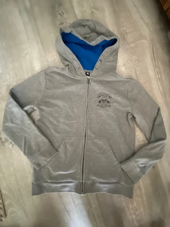 Veste à capuche