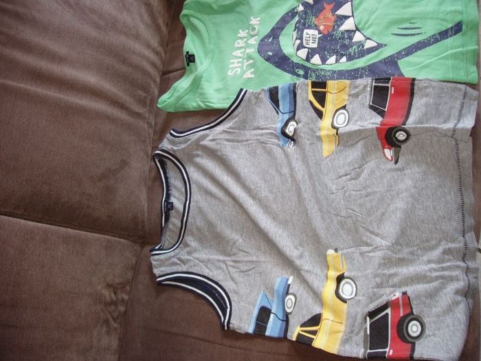 lot 2 débardeurs motifs