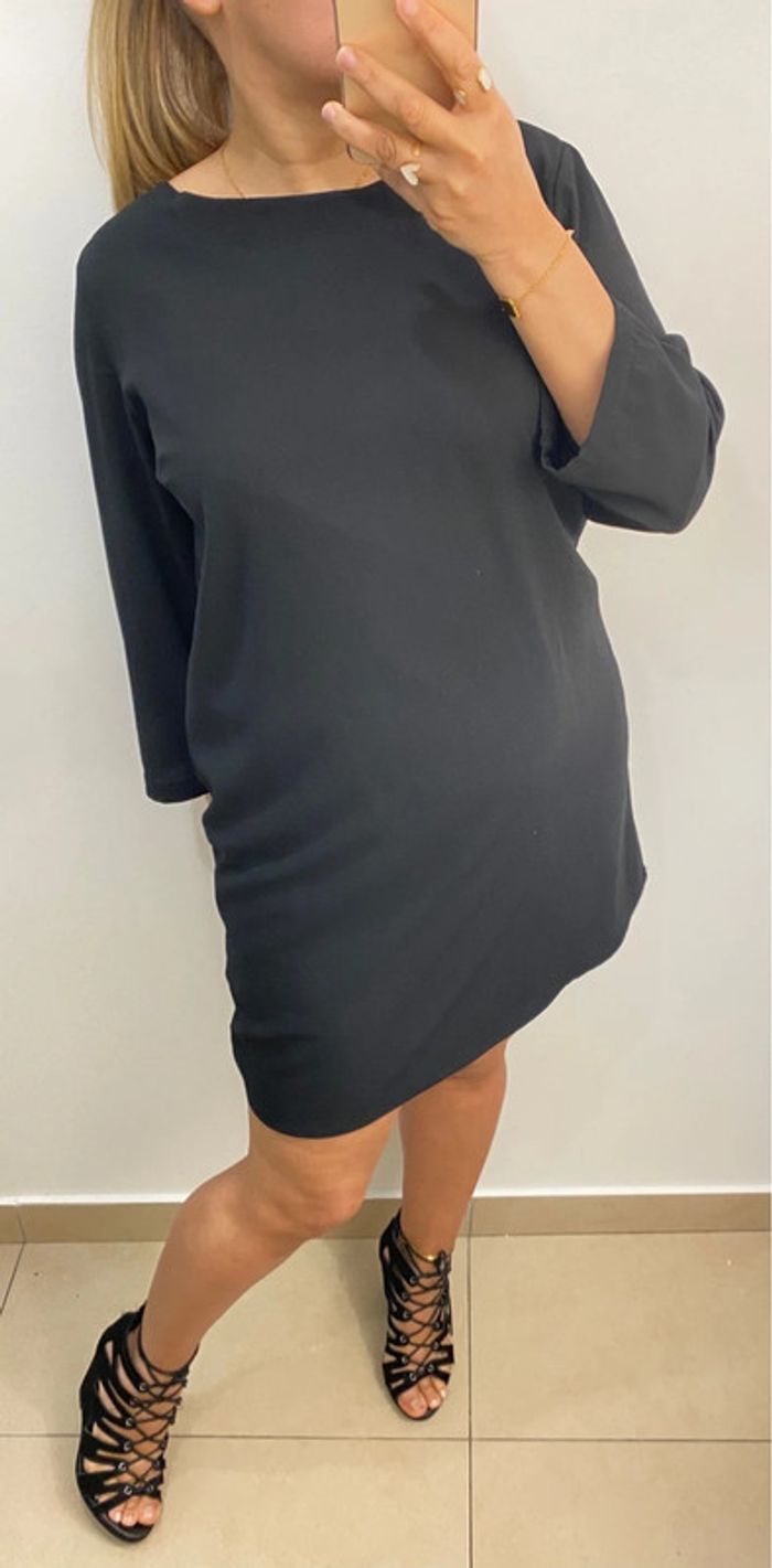 Jolie Robe Droite Noire Dos Ouvert Taille L - photo numéro 6