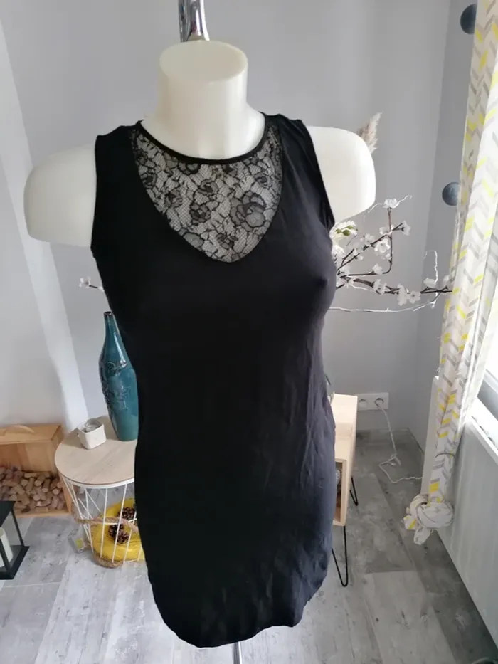 Robe naf naf 38