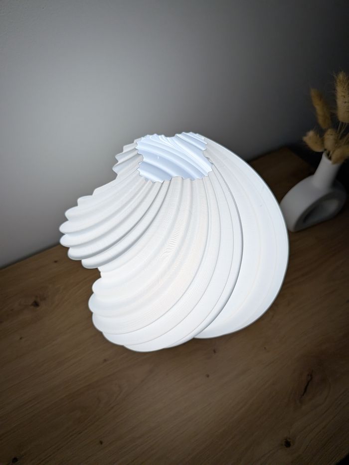 Lampe design blanche socle beige - photo numéro 6