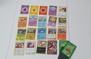 Lot de 19 cartes Pokémon