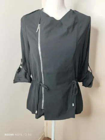 Jolie veste habiller taille 34