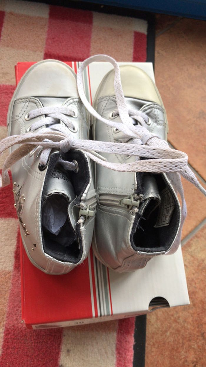 Chaussure montante pointure 30 en très bon état - photo numéro 5