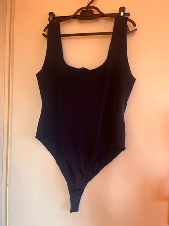 Body marine kiabi taille xl col carré