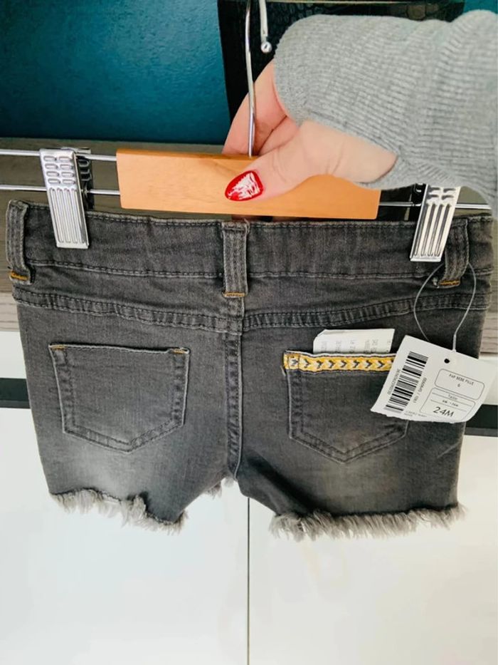 Short - Creeks 👧🏼 24 mois - photo numéro 2