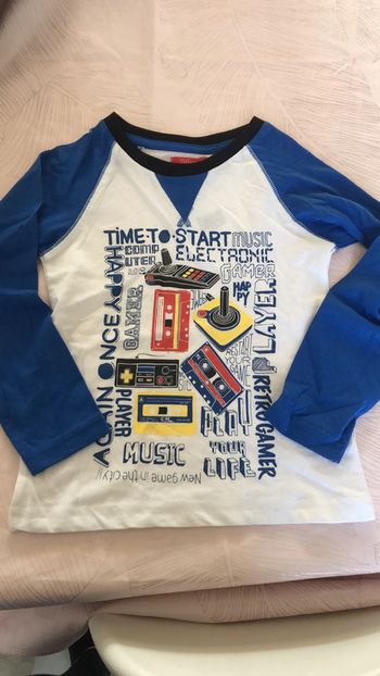 Neuf Tee shirt manches longues