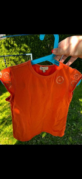 TEE shirt