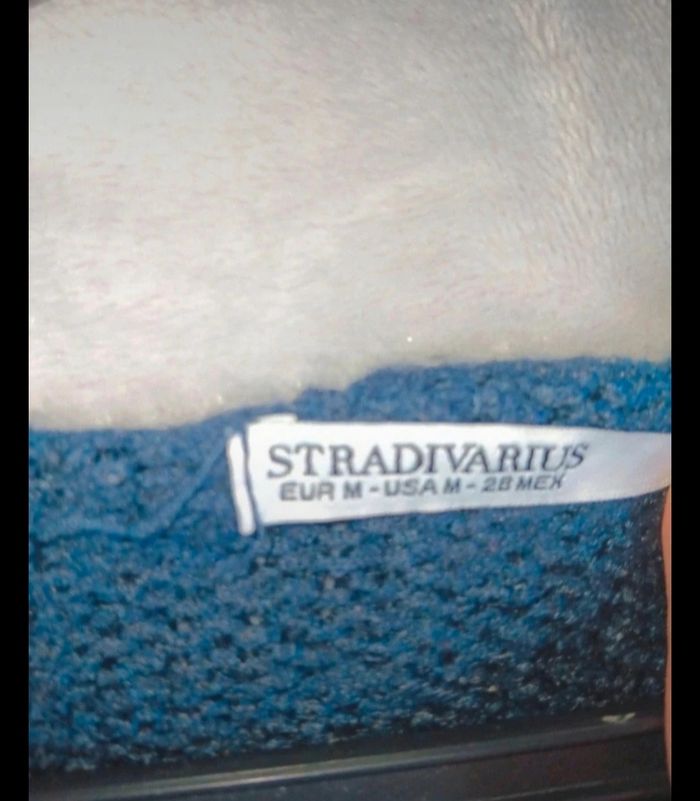 Pull ample bleu stradivarius taille M - photo numéro 3