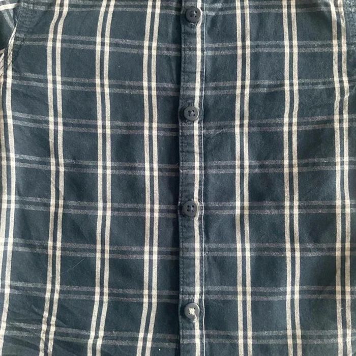 💥 Chemise à carreaux Kiabi 18M 💥 - photo numéro 3