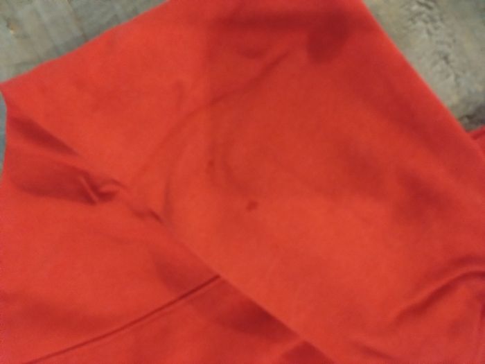 Sweat à capuche Jordan rouge garçon 12-13 ans – Très bon état - photo numéro 4