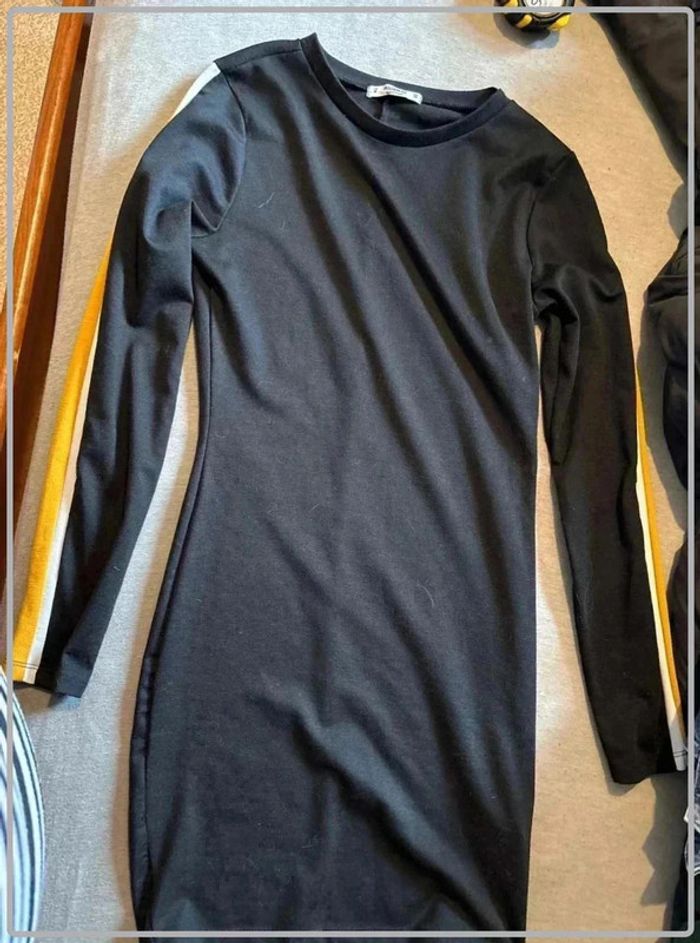 Robe taille 38 mais plus 36marque pull & bear - photo numéro 2