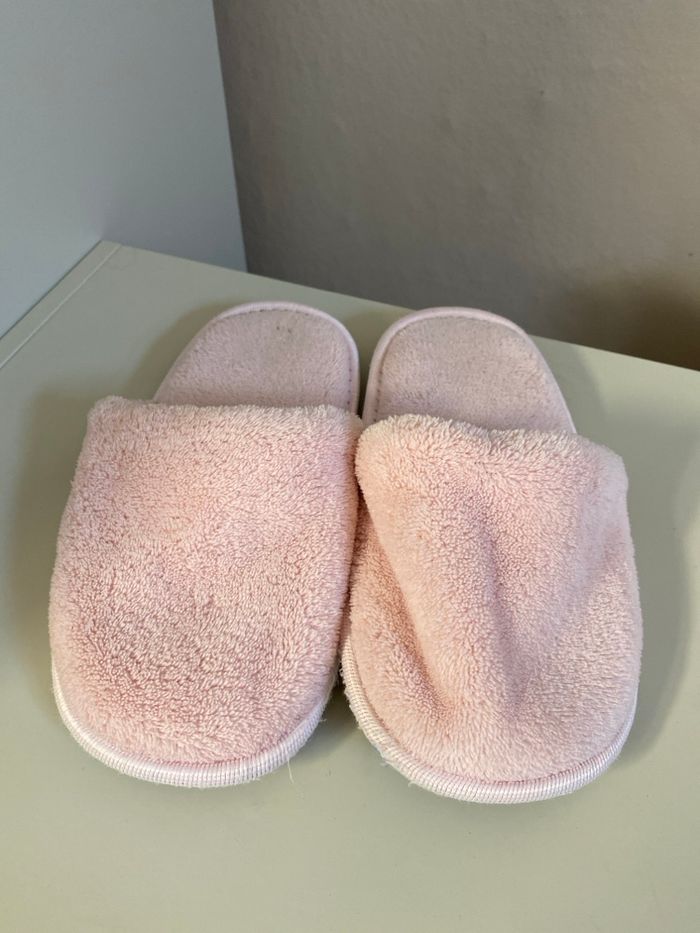 Chaussons pantoufles roses taille 31